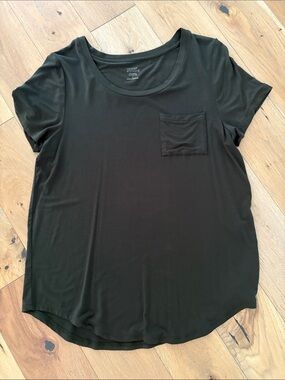 Market & Spruce Dark Green Short Sleeve Pocket Tee